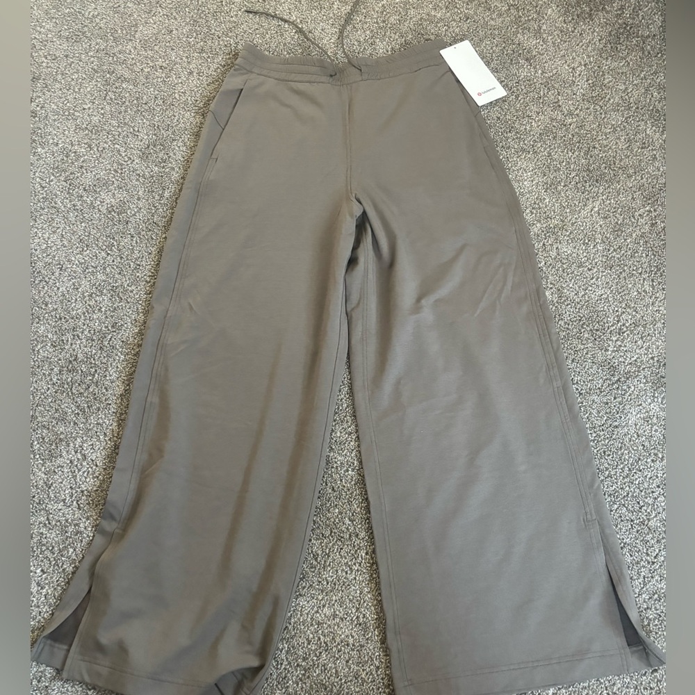 ✨Brand New ✨ Lululemon high-rise pants